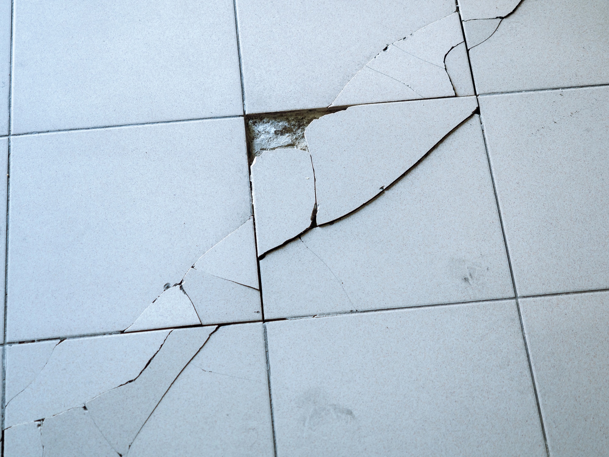 5 signs its time to replace your tiles